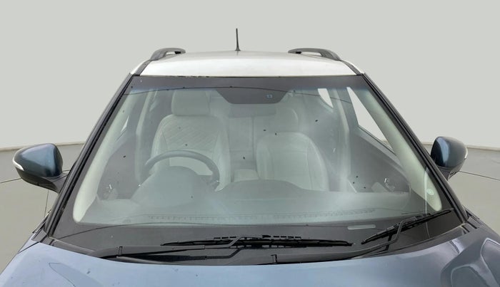 2019 Mahindra XUV300 W8 1.5 DIESEL, Diesel, Manual, 69,796 km, Front Windshield