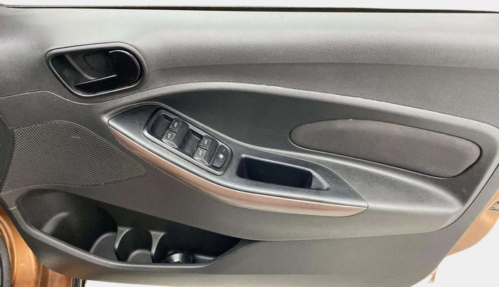 2021 Ford FREESTYLE TITANIUM PLUS 1.2 PETROL, Petrol, Manual, 32,440 km, Driver Side Door Panels Control