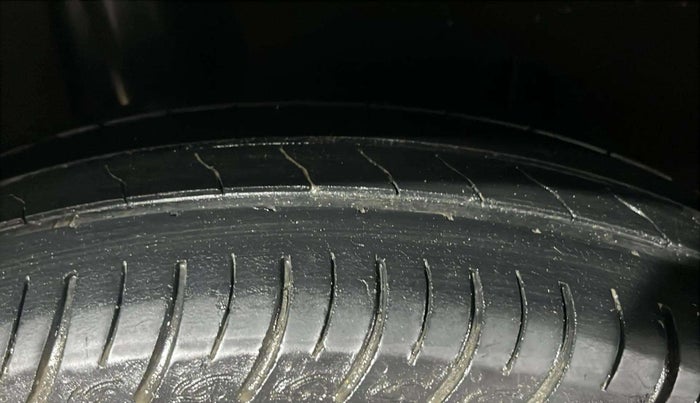 2019 Maruti Baleno DELTA CVT PETROL 1.2, Petrol, Automatic, 20,145 km, Right Rear Tyre Tread