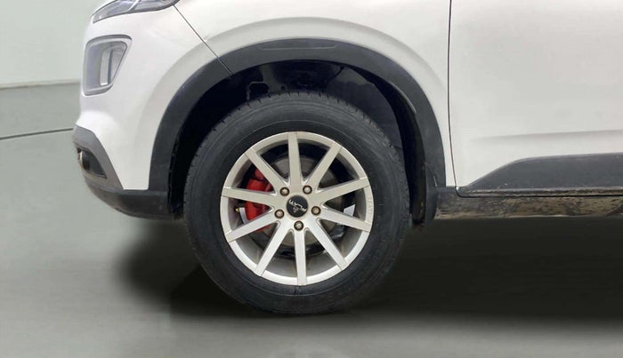 2019 Hyundai VENUE S 1.2, Petrol, Manual, 26,393 km, Left Front Wheel