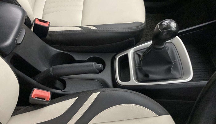 2019 Hyundai VENUE S 1.2, Petrol, Manual, 26,393 km, Gear Lever