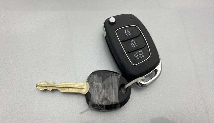 2019 Hyundai Elite i20 SPORTZ PLUS 1.2, Petrol, Manual, 33,638 km, Key Close Up