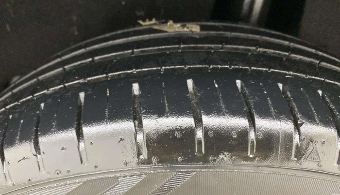 2021 Maruti Baleno ZETA CVT PETROL 1.2, Petrol, Automatic, 40,279 km, Left Rear Tyre Tread