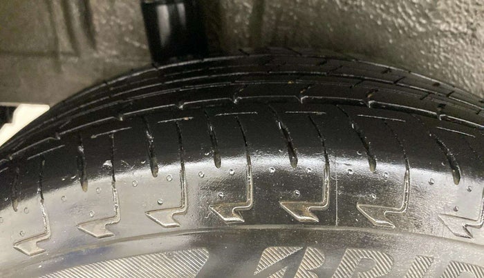 2022 Maruti Celerio VXI AMT, Petrol, Automatic, 16,117 km, Right Rear Tyre Tread