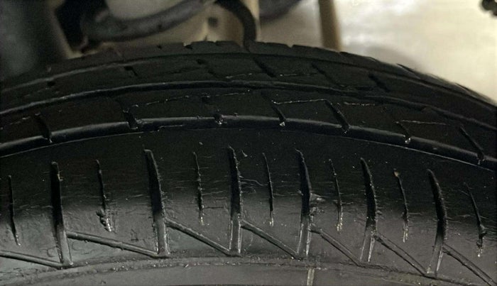 2020 Maruti Alto VXI, Petrol, Manual, 24,508 km, Left Rear Tyre Tread
