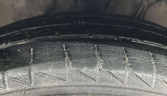 2020 Maruti Alto VXI, Petrol, Manual, 24,508 km, Right Front Tyre Tread