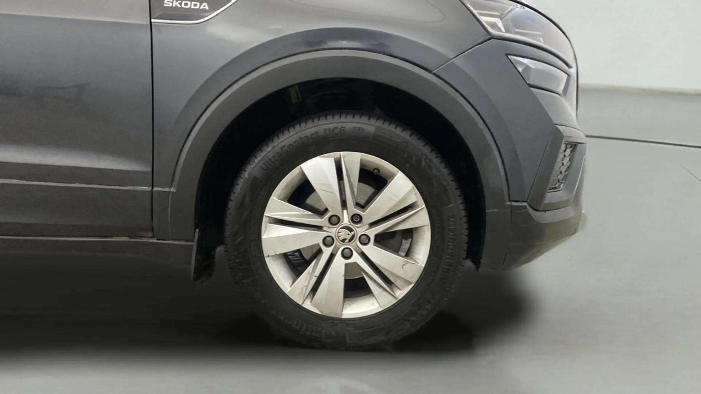 2021 Skoda KUSHAQ AMBITION 1.0L TSI AT, Petrol, Automatic, 96,315 km, Right Front Wheel