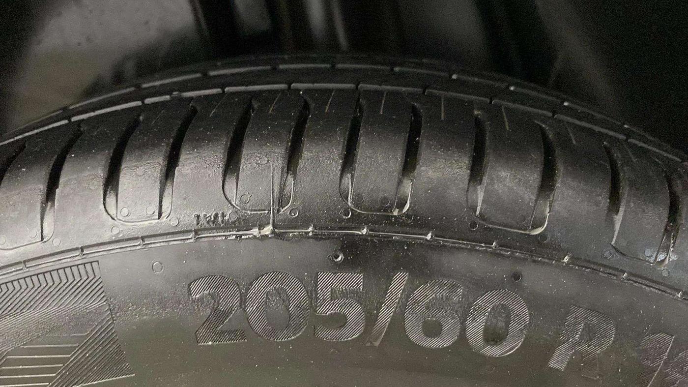 2021 Skoda KUSHAQ AMBITION 1.0L TSI AT, Petrol, Automatic, 96,315 km, Left Rear Tyre Tread