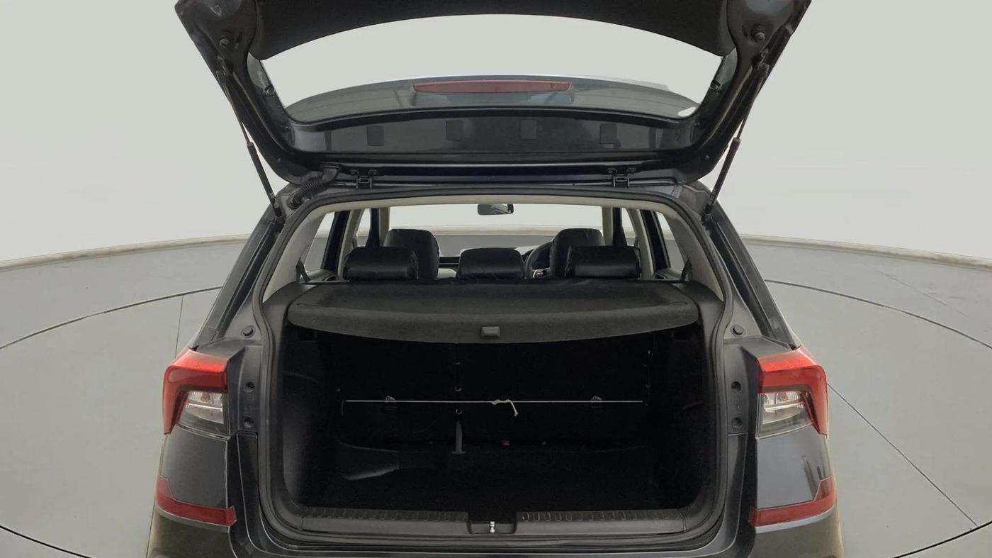 2021 Skoda KUSHAQ AMBITION 1.0L TSI AT, Petrol, Automatic, 96,315 km, Boot Open Zoomed View