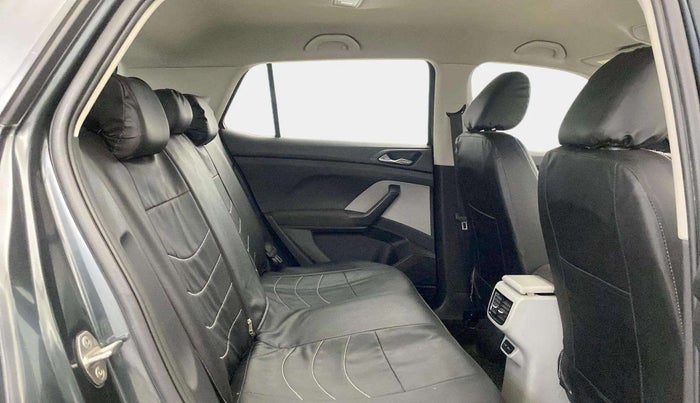 2021 Skoda KUSHAQ AMBITION 1.0L TSI AT, Petrol, Automatic, 96,068 km, Right Side Rear Door Cabin