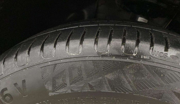 2021 Skoda KUSHAQ AMBITION 1.0L TSI AT, Petrol, Automatic, 96,068 km, Left Front Tyre Tread
