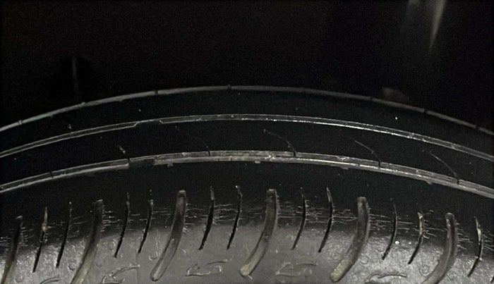 2019 Maruti Baleno DELTA PETROL 1.2, Petrol, Manual, 92,573 km, Left Rear Tyre Tread
