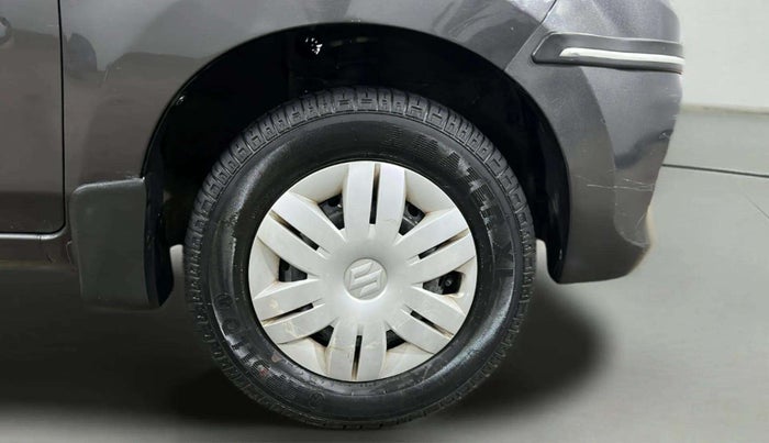 2017 Maruti Alto 800 LXI, Petrol, Manual, 71,688 km, Right Front Wheel