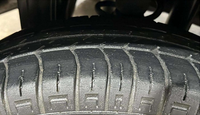 2017 Maruti Alto 800 LXI, Petrol, Manual, 71,688 km, Right Rear Tyre Tread