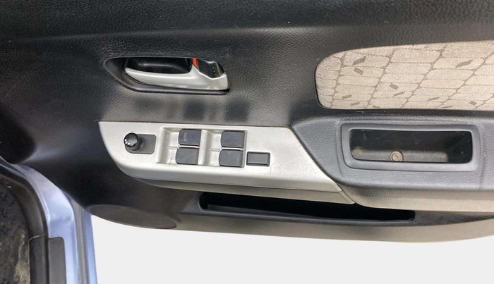 2015 Maruti Wagon R 1.0 VXI, Petrol, Manual, 89,072 km, Driver Side Door Panels Control