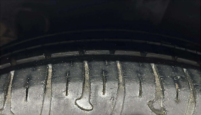 2015 Hyundai Xcent S 1.2, Petrol, Manual, 41,830 km, Right Rear Tyre Tread