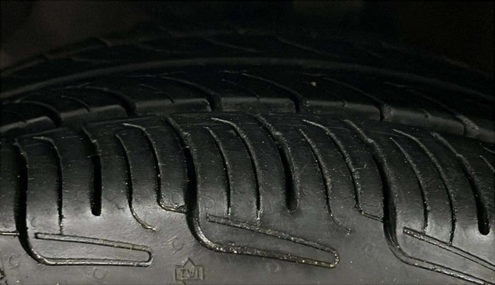 2015 Hyundai Xcent S 1.2, Petrol, Manual, 41,830 km, Left Front Tyre Tread