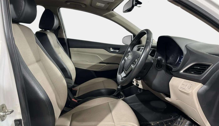 2018 Hyundai Verna 1.6 VTVT SX (O) AT, Petrol, Automatic, 44,472 km, Right Side Front Door Cabin