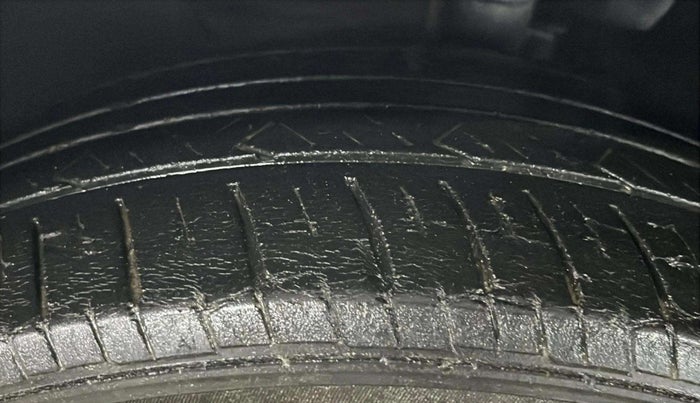 2018 Hyundai Verna 1.6 VTVT SX (O) AT, Petrol, Automatic, 44,472 km, Left Front Tyre Tread