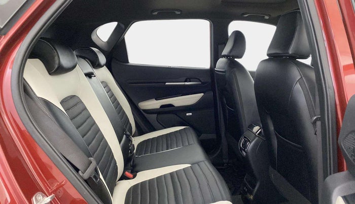 2024 KIA SONET GTX PLUS 1.0 TURBO PETROL DCT, Petrol, Automatic, 27,494 km, Right Side Rear Door Cabin