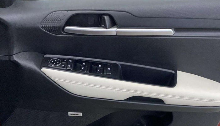 2024 KIA SONET GTX PLUS 1.0 TURBO PETROL DCT, Petrol, Automatic, 27,494 km, Driver Side Door Panels Control
