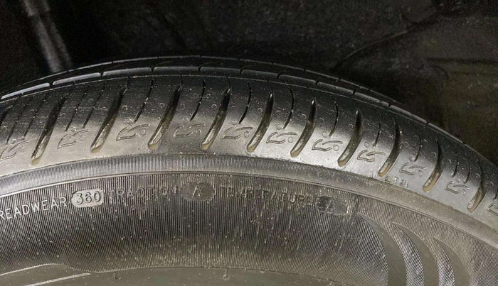 2024 KIA SONET GTX PLUS 1.0 TURBO PETROL DCT, Petrol, Automatic, 27,494 km, Right Rear Tyre Tread
