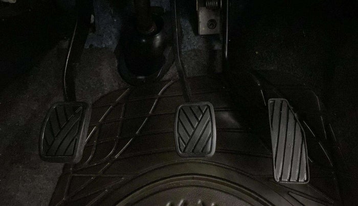 2012 Maruti Wagon R 1.0 LXI CNG, CNG, Manual, 42,795 km, Pedals