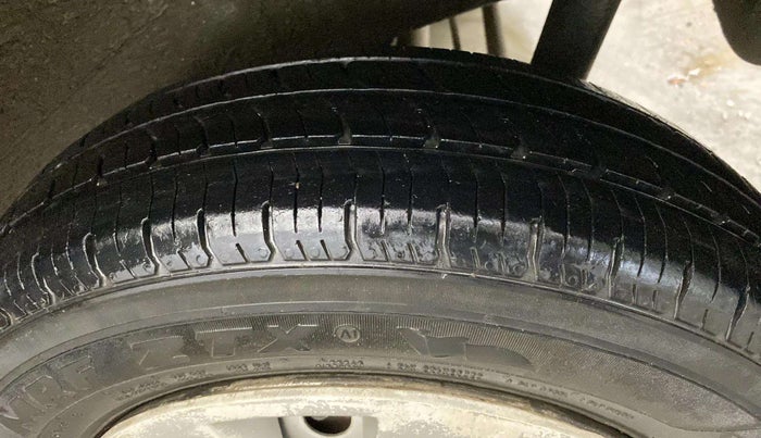 2012 Maruti Wagon R 1.0 LXI CNG, CNG, Manual, 42,795 km, Right Rear Tyre Tread
