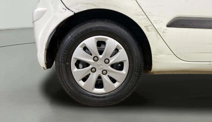 2012 Hyundai i10 MAGNA 1.1, CNG, Manual, 50,289 km, Right Rear Wheel