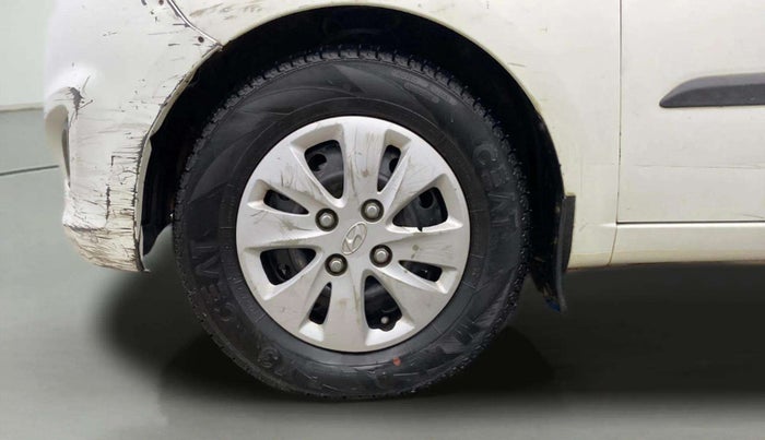 2012 Hyundai i10 MAGNA 1.1, CNG, Manual, 50,289 km, Left Front Wheel