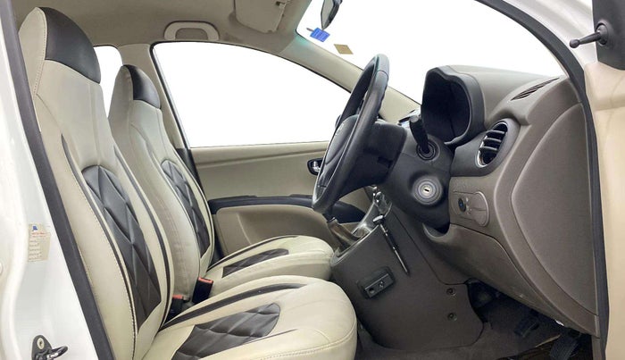 2012 Hyundai i10 MAGNA 1.1, CNG, Manual, 50,289 km, Right Side Front Door Cabin