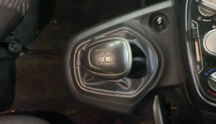 2018 Datsun Go Plus T, Petrol, Manual, 7,844 km, Gear Lever