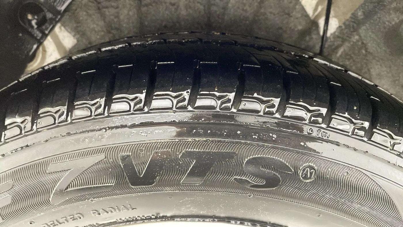 2013 Hyundai i20 SPORTZ 1.2, CNG, Manual, 88,317 km, Left Rear Tyre Tread