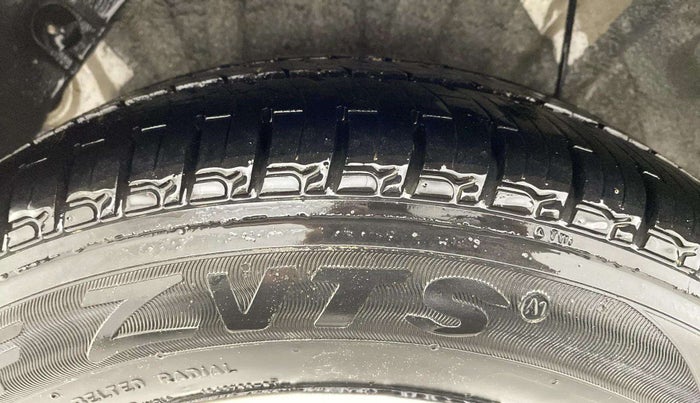 2013 Hyundai i20 SPORTZ 1.2, CNG, Manual, 88,196 km, Left Rear Tyre Tread