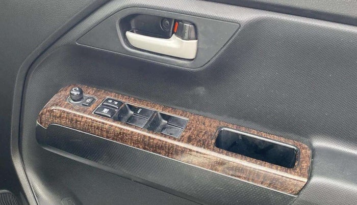 2022 Maruti New Wagon-R ZXI PLUS 1.2 AMT, Petrol, Automatic, 20,411 km, Driver Side Door Panels Control