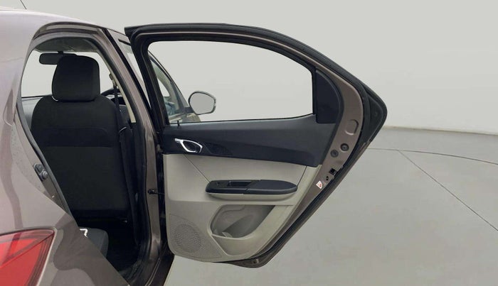 2018 Tata Tiago XZ PETROL, Petrol, Manual, 71,472 km, RHS Rear Door