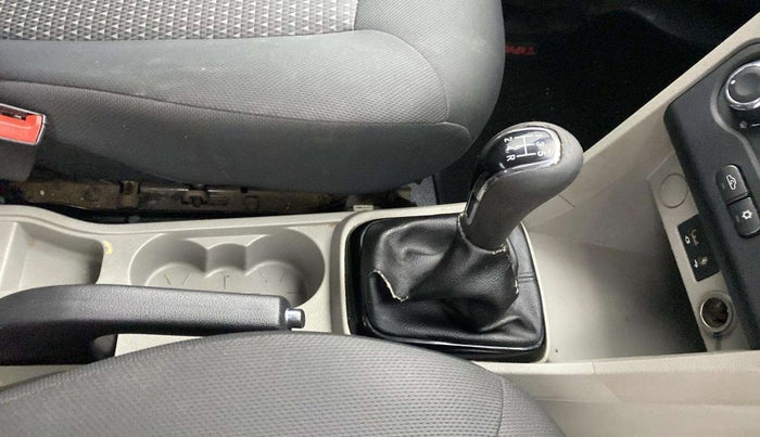 2018 Tata Tiago XZ PETROL, Petrol, Manual, 71,472 km, Gear Lever