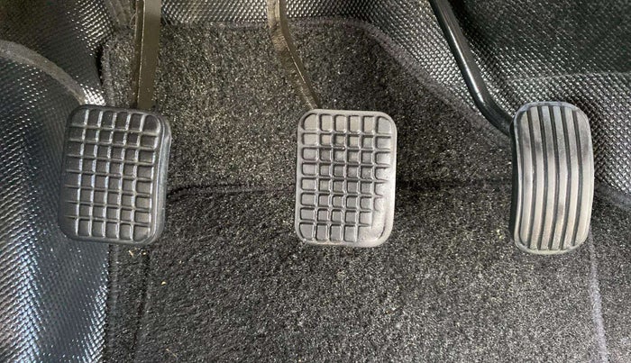 2018 Tata Tiago XZ PETROL, Petrol, Manual, 71,472 km, Pedals