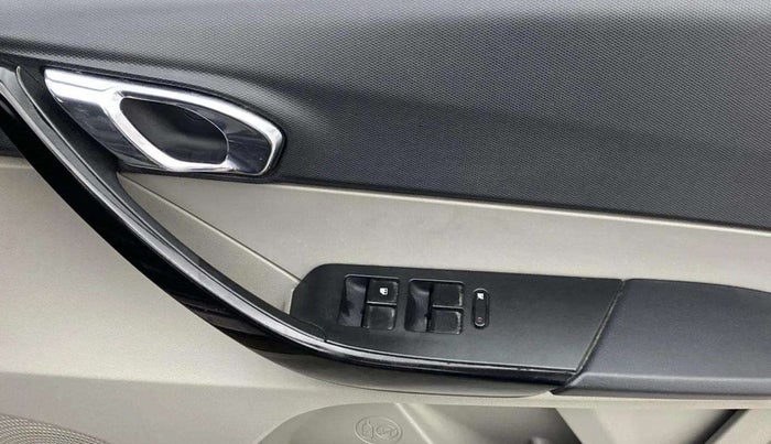 2018 Tata Tiago XZ PETROL, Petrol, Manual, 71,472 km, Driver Side Door Panels Control