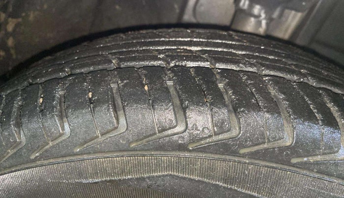 2018 Datsun Redi Go T (O), Petrol, Manual, 37,671 km, Right Front Tyre Tread