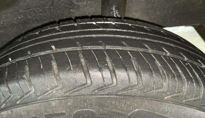 2018 Datsun Redi Go T (O), Petrol, Manual, 37,671 km, Left Rear Tyre Tread