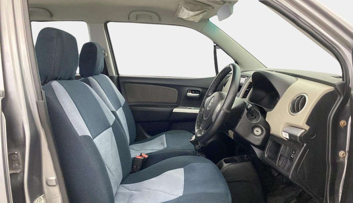 2014 Maruti Wagon R 1.0 LXI, Petrol, Manual, 34,062 km, Right Side Front Door Cabin