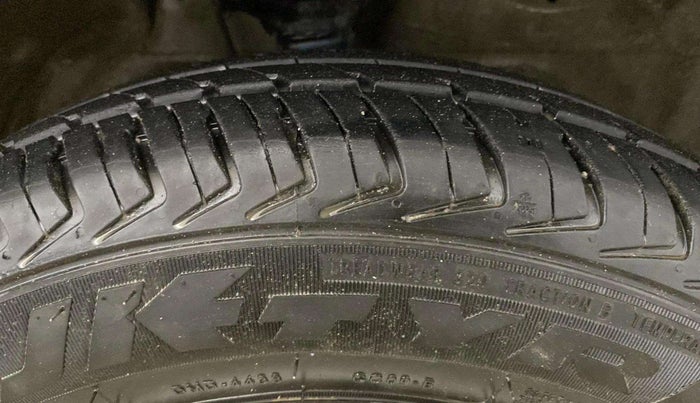 2014 Maruti Wagon R 1.0 LXI, Petrol, Manual, 34,062 km, Right Front Tyre Tread
