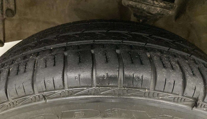 2014 Maruti Wagon R 1.0 VXI, Petrol, Manual, 46,554 km, Left Front Tyre Tread