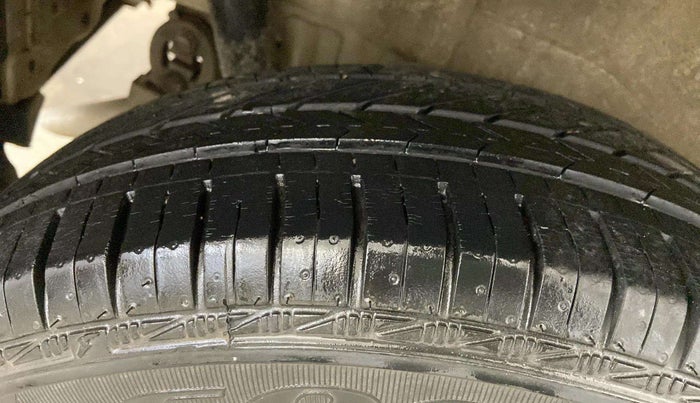 2014 Maruti Wagon R 1.0 VXI, Petrol, Manual, 46,554 km, Right Rear Tyre Tread