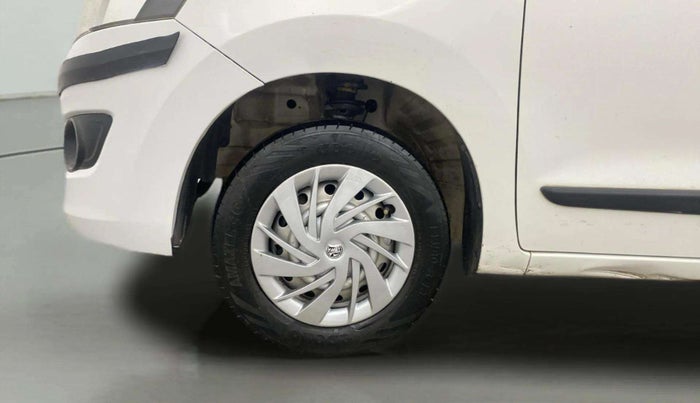 2016 Maruti Wagon R 1.0 LXI, CNG, Manual, 79,574 km, Left Front Wheel