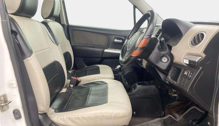 2016 Maruti Wagon R 1.0 LXI, CNG, Manual, 79,574 km, Right Side Front Door Cabin