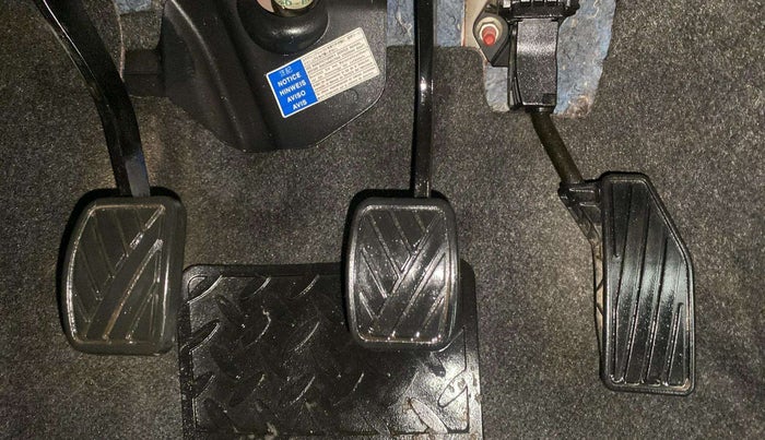 2018 Maruti Swift VXI, Petrol, Manual, 49,056 km, Pedals