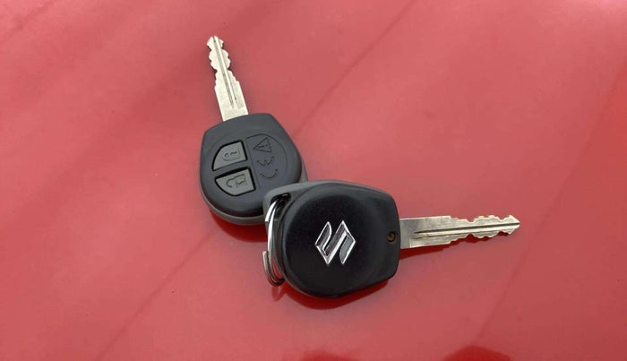2018 Maruti Swift VXI, Petrol, Manual, 49,056 km, Key Close Up