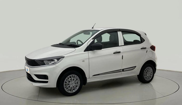 2023 Tata Tiago XM CNG, CNG, Manual, 54,589 km, Left Front Diagonal